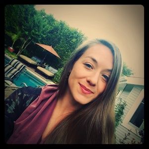 Meet your Posher, Casey